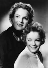 Romy walthall wurde nur 57 jahre alt. Romy Schneider Magda Schneider Schlief Mit Adolf Hitler Tv Spielfilm