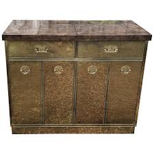 Masterbrand offers a wide spectrum of cabinetry products designed to satisfy every budget and lifestyle. Mastercraft Cabinets 48 For Sale At 1stdibs