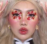 Full credit to Tengen Uzui, greatest MUA who lived cos his ...