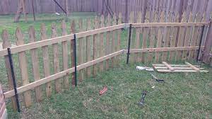 Gardens Everybody Loves A Garden Gardens Provide Food Gardens Provide Shade Gardens Provide A Nice Place To Diy Garden Fence Diy Dog Fence Backyard Fences