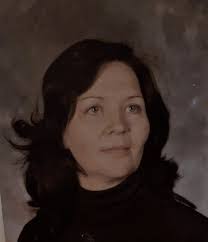 Carol Torres's Instagram, Twitter & Facebook