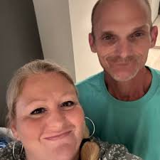 What's going in the old KFC building in Owatonna?