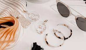 Accessorize Like a Pro: Tips and Tricks for Elevating Your Outfits | Love  Happens Mag