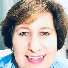 Alice Oviedo's Instagram, Twitter & Facebook