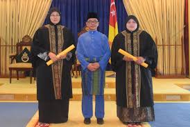 Bidang kuasa mahkamah rendah syariah.klik. Dua Wanita Dilantik Hakim Mahkamah Tinggi Syariah Pertama Beritabenar