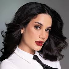 Sonia Luna's Instagram, Twitter & Facebook