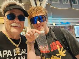 Papa bear returns for round two of photos