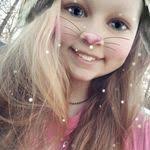 Julia Setzer's Instagram, Twitter & Facebook