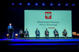 Gigantyczna ulewa w poznaniu całkowicie sparaliżowała miasto. Teleskop Poznan Artykuly Glos Wielkopolski