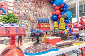 Any mom can make these fun spiderman cupcakes! Kara S Party Ideas Spider Man Birthday Party Kara S Party Ideas