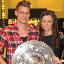 Die frau von lukasz piszczek, ewa kommt auch aus polen. Sara Piszczek Explore Tumblr Posts And Blogs Tumgir