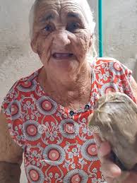 Falei pra vovó fazer outro cachimbo de barro, será que ela vai ? 🤣 #vovo  #cachimbo #fyp