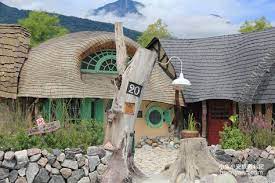 花蓮新景點 mr sam山姆先生咖啡館 真實版魔戒夏爾村小屋 無敵夢幻景點 小兔小安 旅遊札記 outdoor structures pergola outdoor