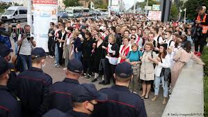 Vederea parlamentului maghiar este una dintre cele mai. BelaruÈ™i In Exil Din Punct De Vedere Politic Nu ExistÄƒ Drum De Intoarcere Global Dw 05 09 2020