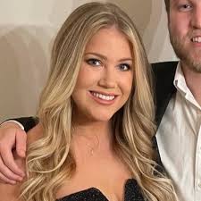 Bethany Price (@bethanypprice)