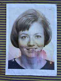 Clarify old family picture with sentimental value?