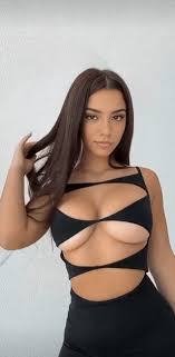 Whats the name of this girl in thigh dress? (1 reply) 1607983 ›  NameThatPorn.com