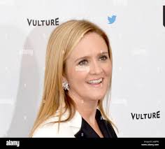 Full frontal samantha bees white hi-res stock photography and images