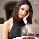 Bella Donna Che Cena Ristorante — Foto stock di © minervastock #220218760