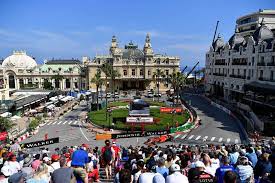 Refrigerate the sangria for at least 6 hours before serving. Nico Hulkenberg Uber Formel 1 Faszination In Monaco