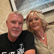 Barry Franklin Whitten, 54, of Hamlin, WV, was born