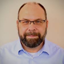 Mark Lauzon's Instagram, Twitter & Facebook