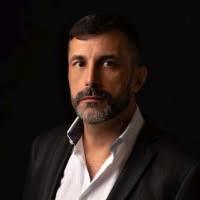 50+ perfis com “Éber”