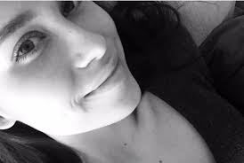 Joukkueen vahvin lenkki, 213 senttiä pitkä markkanen on varmasti herättänyt myös ihastusta katsomossa. Lauri Markkanen S Girlfriend Verna Aho Bio Wiki
