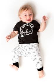 Black And White Combination T Shirt Featuring A Black And White Color Combination With A Playful Lion Print The Whole Wheat Baby T Shirt Cool Baby Clothes Fashionable Baby Clothes Shirt Pant Set