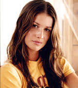 Amanda Lockwood's Instagram, Twitter & Facebook