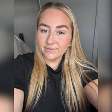 Looking for some help please! I've been requested to do OVER 18s Bath Bombs  ❤️ Not naughty ones before you all think this haha, just for adults in  general! Any ideas please?