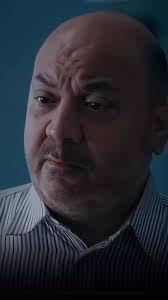 الاب لا نفعا ويقرر العالم