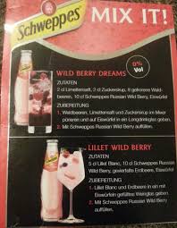 Anzi a dire il vero i cocktail non li conosco molto. Lillet Trifft Auf Schweppes Russian Wild Berry