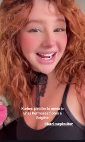 Karime Pindter le envía unas hermosas flores a Brigitte #Karime#Brigitte  ##Flores #Chisme #Chismecito