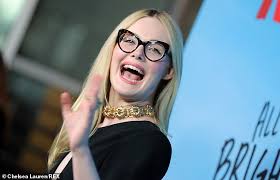 Here's who rounds out the all the bright places cast. Elle Fanning Flashes Hints Of Skin During The Red Carpet Premiere Of All The Bright Places Healthyfrog