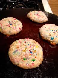 It's the easiest dessert to make and comes out fluffy and light. Low Calorie Funfetti Cake Mix Cookies Recipechatter