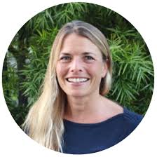 Angie Winslow's Instagram, Twitter & Facebook