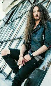 Tres años después, el grupo no llegó a la final con la canción follow my heart. Pin De Cherry Lady En Michal Szpak Que Guapo Creatividad