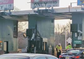 This is why most tolls require that a person pay between $9 and $11.45 when driving a large truck in the main plazas. Garden State Parkway Toll Plaza Lane Closes After Car Fire