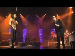 Beth Hart Joe Bonamassa I Ll Take Care Of You Joe Bonamassa Beth Hart I Ll Take Care Of You Beacon Theatre Live New York Youtube In 2020 Beth Hart Joe Bonamassa Beacon Theater