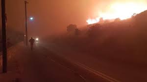Στην περιοχή πνέουν ισχυροί άνεμοι. Megalh Fwtia Sthn Karysto Ekkenw8hkan E3oxikes Katoikies