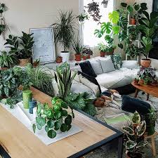 Green Goals The Perfect Jungle Kitchen That Is Definitely A Space We D Love To Live In Inredning Hem Inredning Vaxter