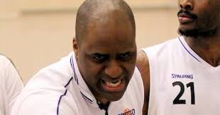 Derrick Crayton jatkaa Korikobrien apuvalmentajana