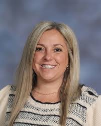 Lindsay Metz's Instagram, Twitter & Facebook