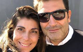 Libero de rienzo, il david con santa maradona. Benedetta Bellini Moglie Max Giusti Chi E Eta Altezza News