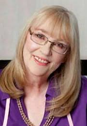 Blackberry Pie Murder (Hannah Swensen Series #17) by Joanne Fluke,  Paperback