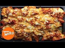 Cheesy Hunters Chicken Nachos Twisted Youtube Appetizer Recipes Food Mexican Food Recipes