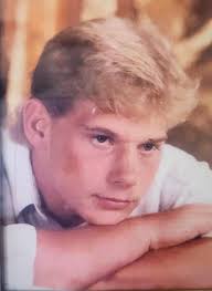 Timothy Cash's Instagram, Twitter & Facebook