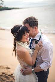 The Do S Don Ts For A Vow Renewal Balancing Lisa Romantic Beach Wedding Beautiful Beach Wedding Wedding