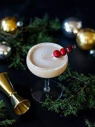 A Better Nuts Berries Christmas Cocktail Christmas Cocktails Berry Drinks Sweet Holiday Drinks